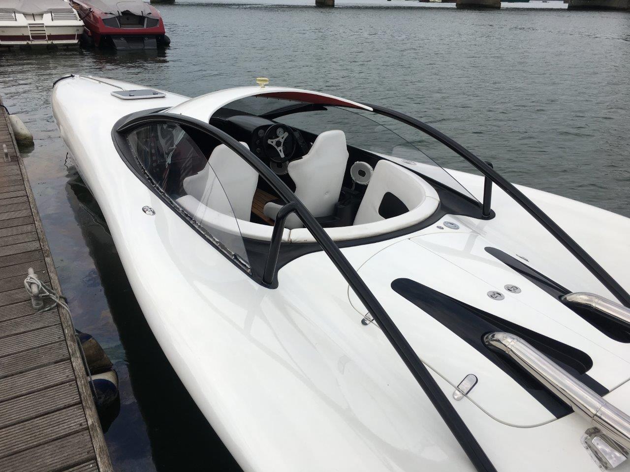 b28 powerboat for sale